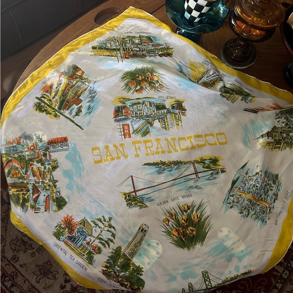 Vintage SAN FRANCISCO Souvenir Scarf - Picture 1 of 14